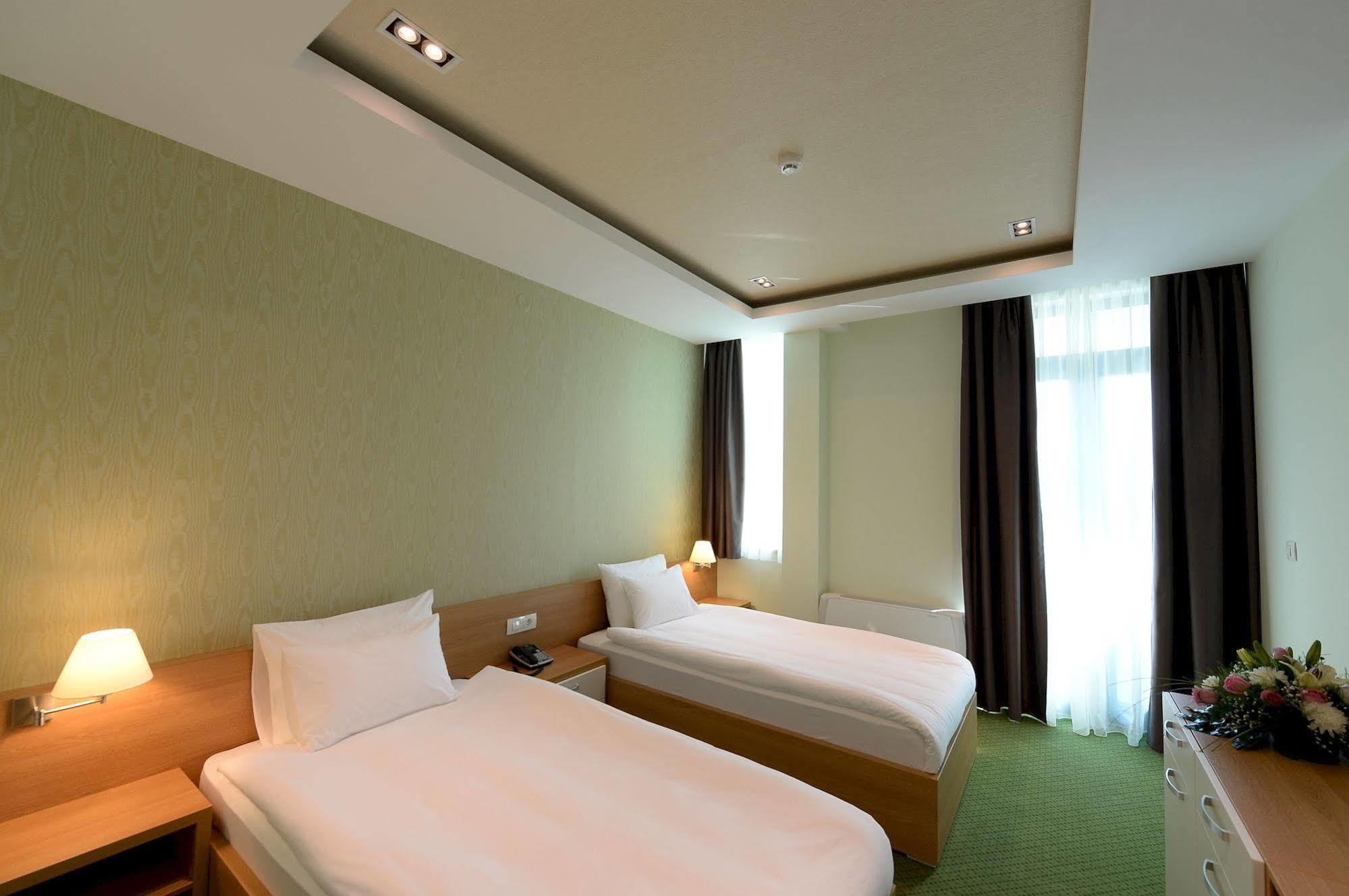 Hotel Hedonic Belgrado Exterior foto